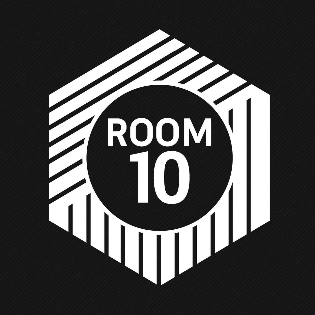 ROOM 10